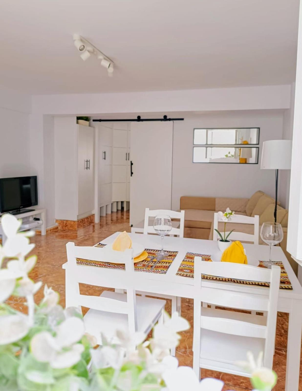 El Nido Apartment Santander Luaran gambar